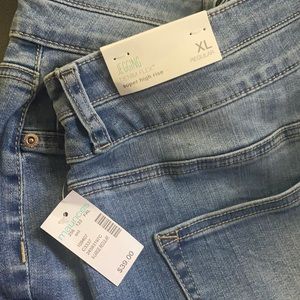 Maurices Super high Rise denim flex XL